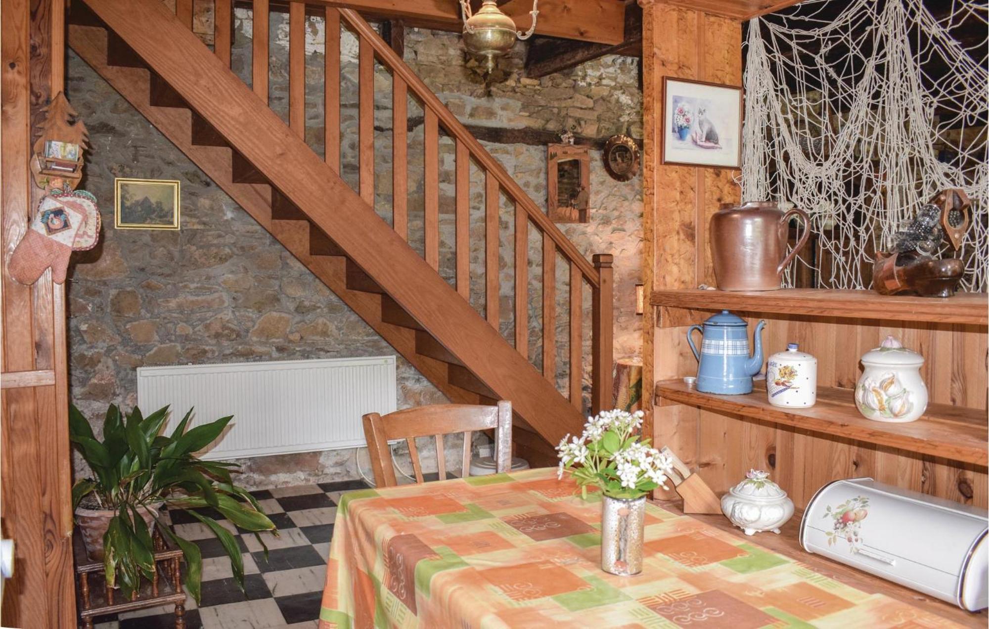 Lovely Home In Le Faouet With Kitchen المظهر الخارجي الصورة