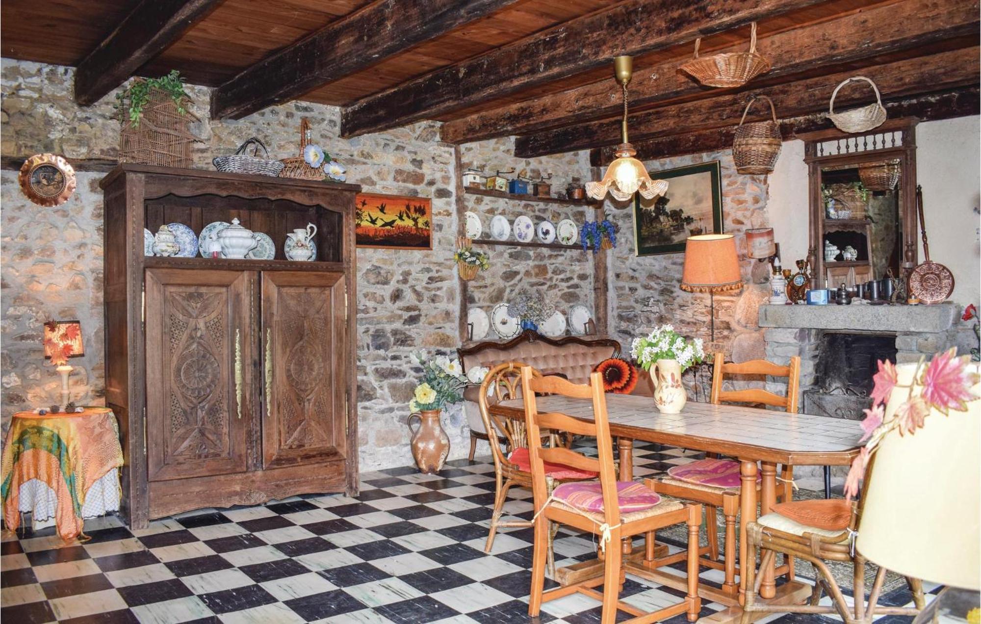 Lovely Home In Le Faouet With Kitchen المظهر الخارجي الصورة